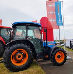 Марийские аграрии испытали образец нового колесного трактора АГРОМАШ 90ТК